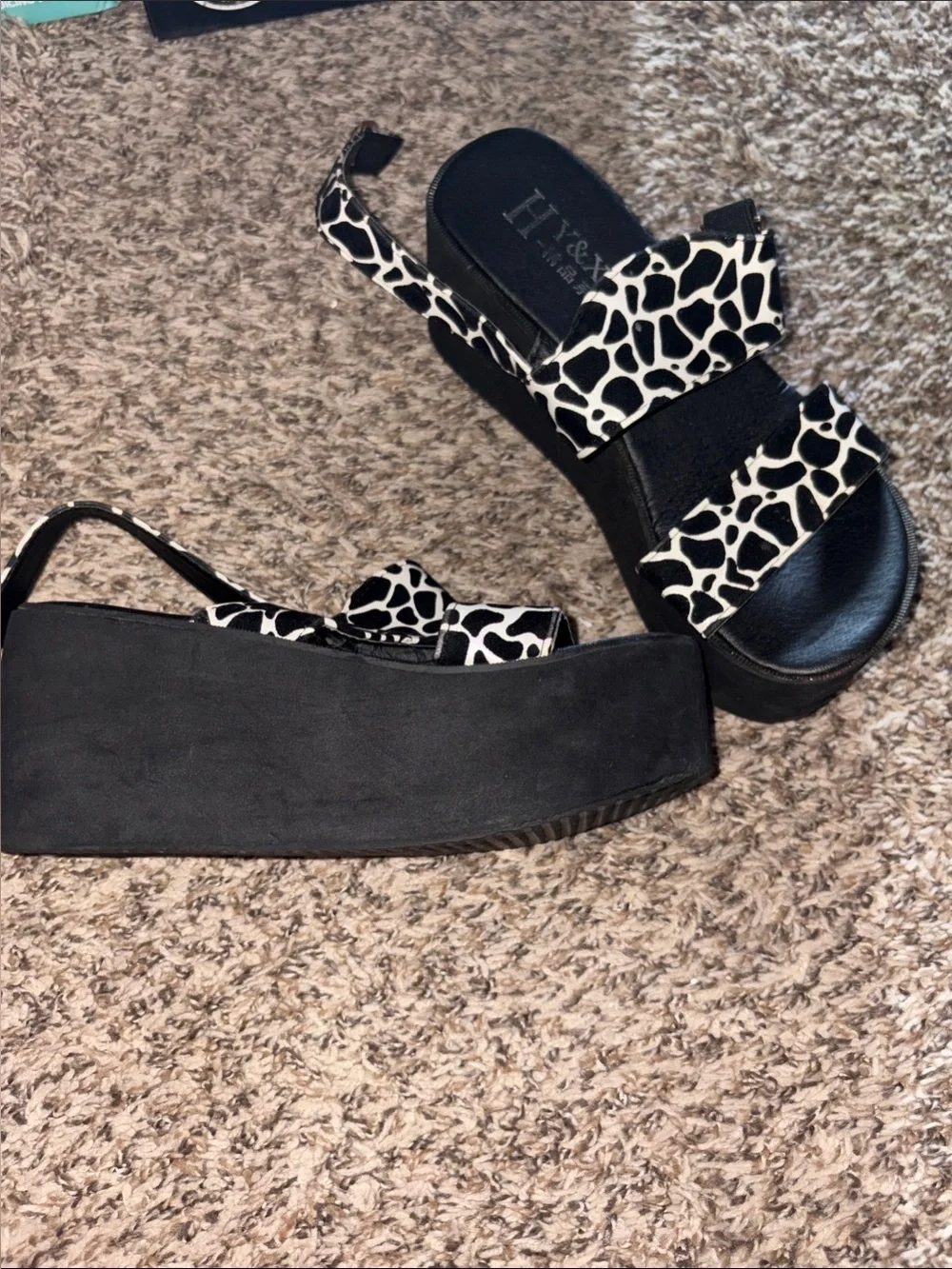 Platform Slide Sandals - Black & White Giraffe PrintY2K size 8